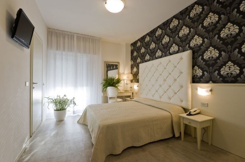 Hotel Foschi-Peninsula Hotel